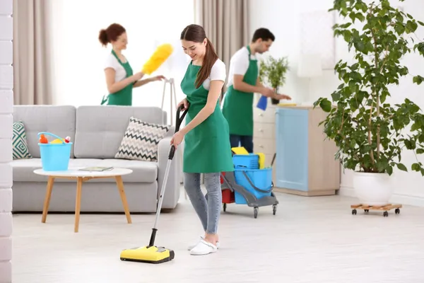 klean4u cleaning team in Overland Park